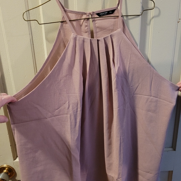 NWOT Cami top with keyhole back - Picture 2 of 4